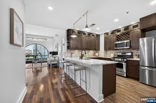 159 2nd Street 1104, Jersey City, NJ 07302
