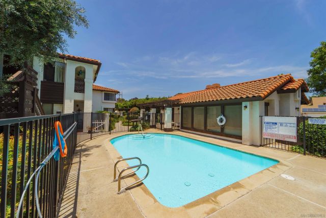 1717 Pepper Dr, El Cajon, CA 92021