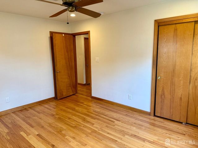 19 South Drive, East Brunswick, NJ 08816