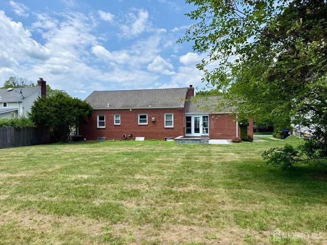 19 South Drive, East Brunswick, NJ 08816