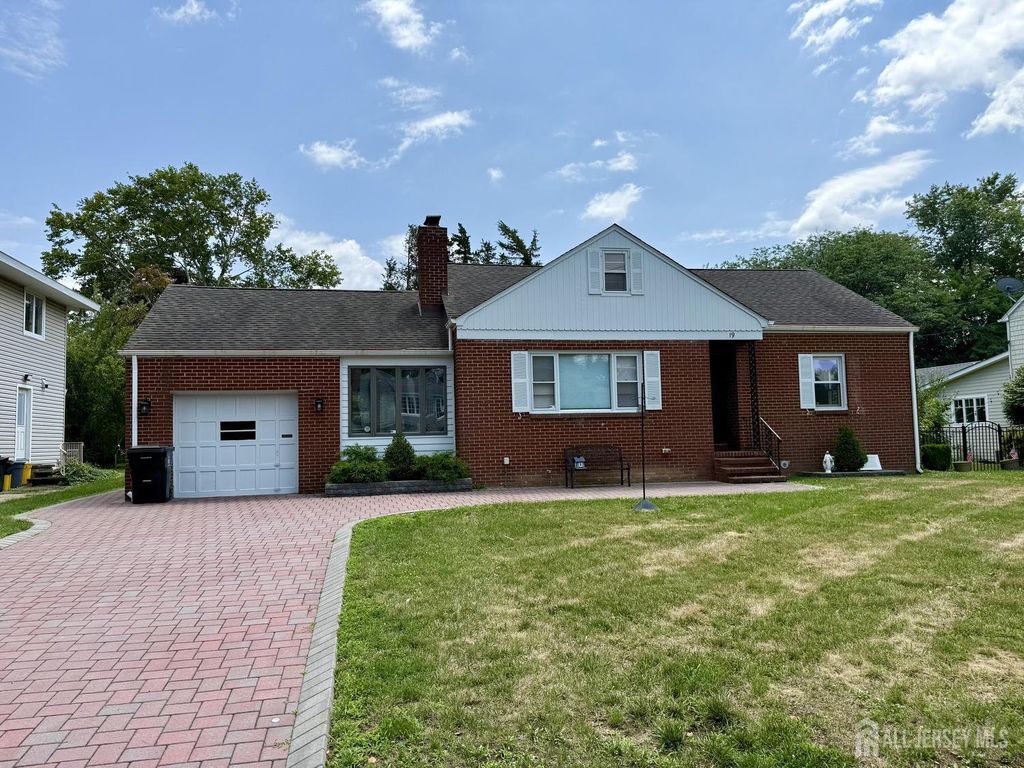 19 South Drive, East Brunswick, NJ 08816