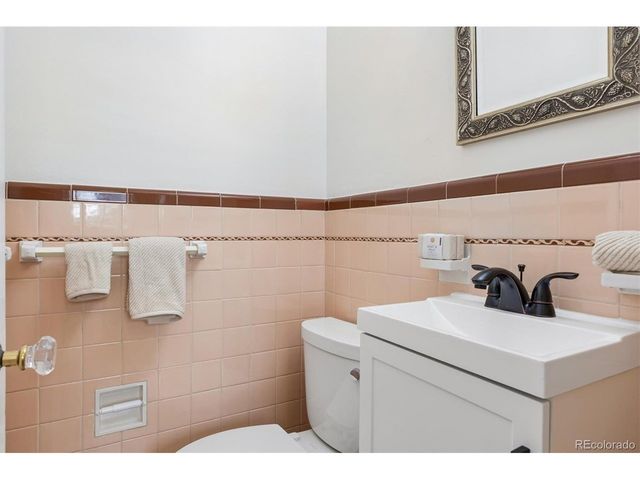 640 N Krameria St, Denver, CO 80220