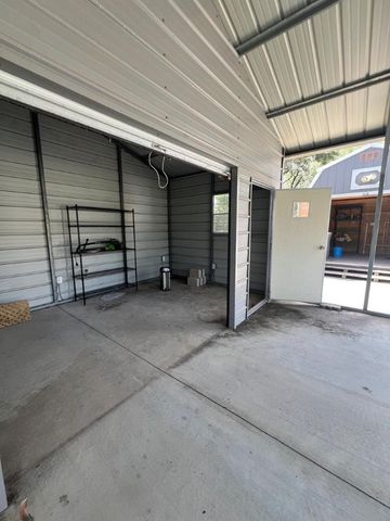 1008 N Fuqua St, Rockport, TX 78382