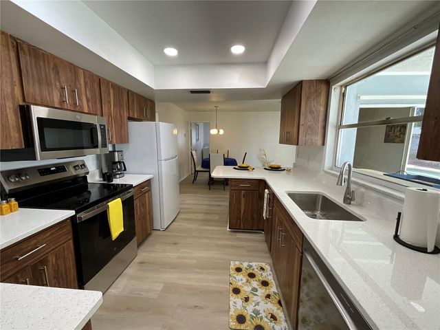 2224 42ND STREET W, Bradenton, FL 34205