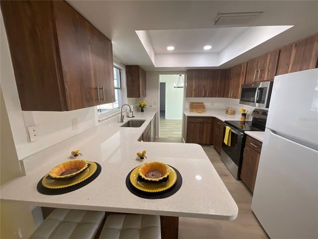 2224 42ND STREET W, Bradenton, FL 34205