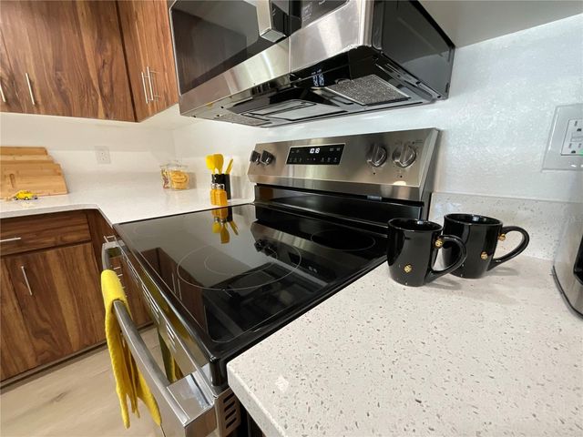2224 42ND STREET W, Bradenton, FL 34205