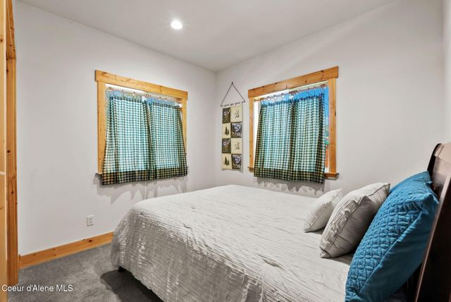 606 S Ella AVE, Sandpoint, ID 83864