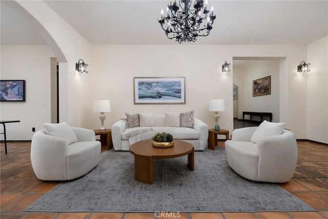 1135 S Santa Anita, Arcadia, CA 91006