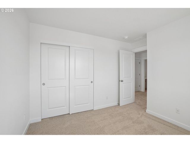 1222 W SPARROW Ave, La Center, WA 98629