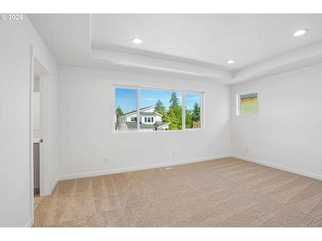 1222 W SPARROW Ave, La Center, WA 98629