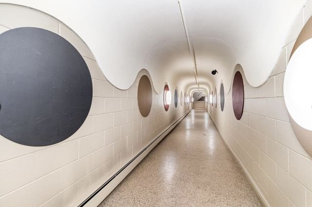 6085 Lincoln Drive 222, Edina, MN 55436