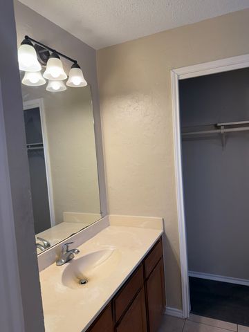 4922 Rolling Vista, Mesquite, TX 75150