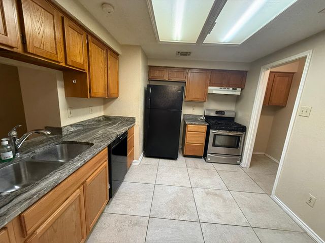 4922 Rolling Vista, Mesquite, TX 75150