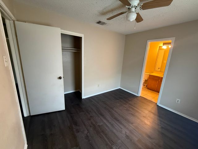 4922 Rolling Vista, Mesquite, TX 75150