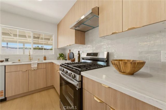 3186 E Radcliffe, Anaheim, CA 92806