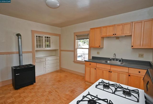 2221 2223 San Pablo Ave, Berkeley, CA 94702