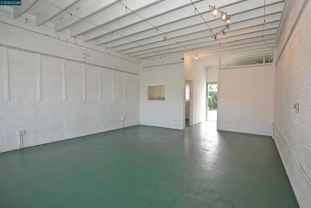 2221 2223 San Pablo Ave, Berkeley, CA 94702