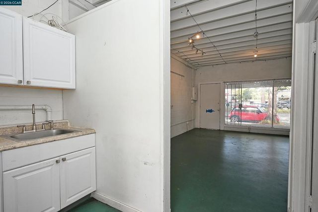 2221 2223 San Pablo Ave, Berkeley, CA 94702