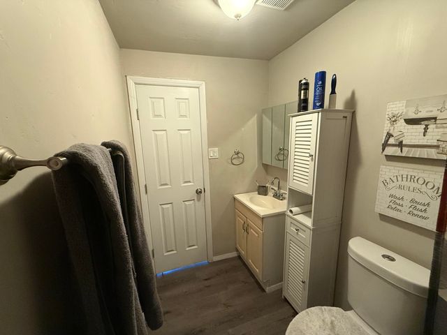 109 La Plata Road NW, Albuquerque, NM 87107