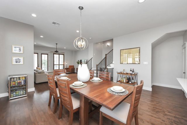 5605 Darling Street, Houston, TX 77007