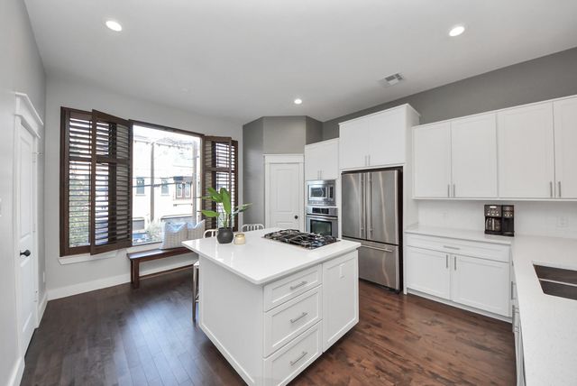 5605 Darling Street, Houston, TX 77007