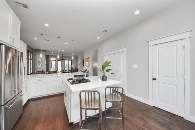 5605 Darling Street, Houston, TX 77007