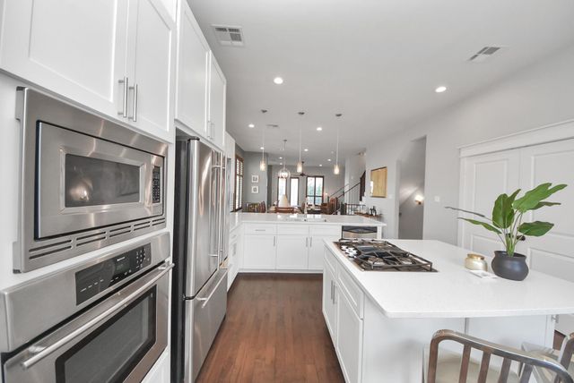 5605 Darling Street, Houston, TX 77007