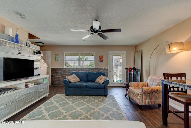 3733 Cardinal Blvd Unit 5, Daytona Beach Shores, FL 32118