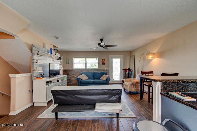 3733 Cardinal Blvd Unit 5, Daytona Beach Shores, FL 32118