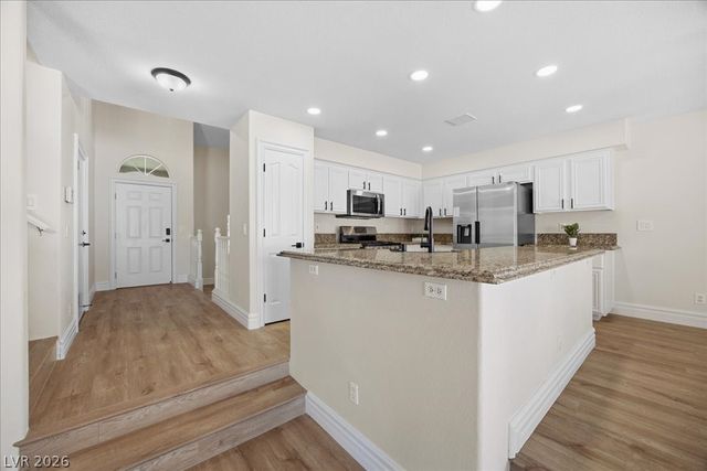 1538 Lamplight Village Lane, Las Vegas, NV 89183