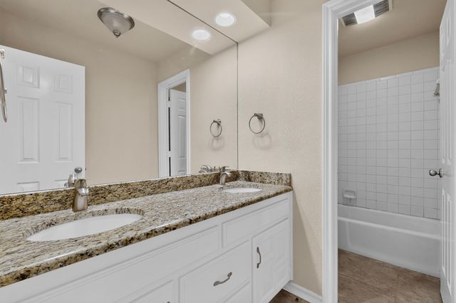 1900 Thames Drive, Arlington, TX 76017