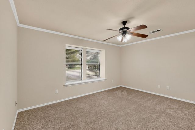 1900 Thames Drive, Arlington, TX 76017