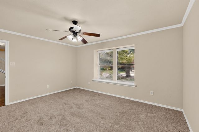 1900 Thames Drive, Arlington, TX 76017