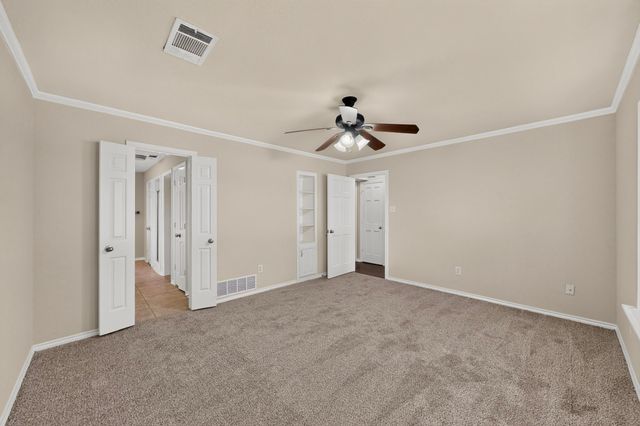 1900 Thames Drive, Arlington, TX 76017