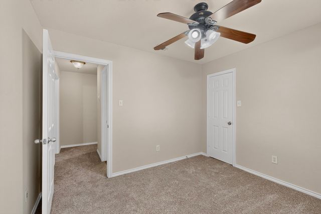 1900 Thames Drive, Arlington, TX 76017
