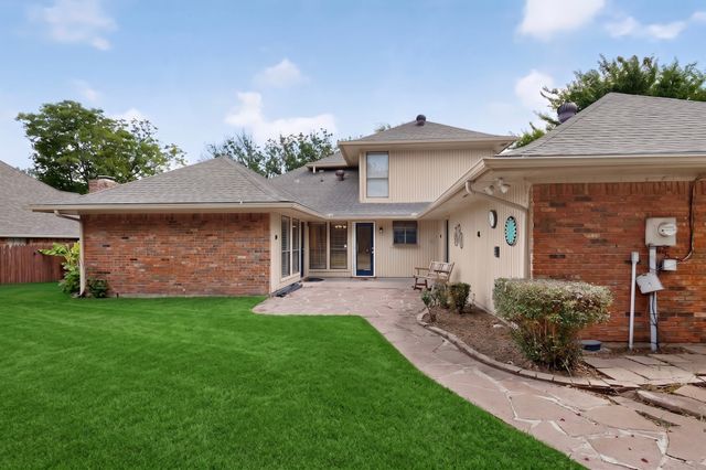1900 Thames Drive, Arlington, TX 76017