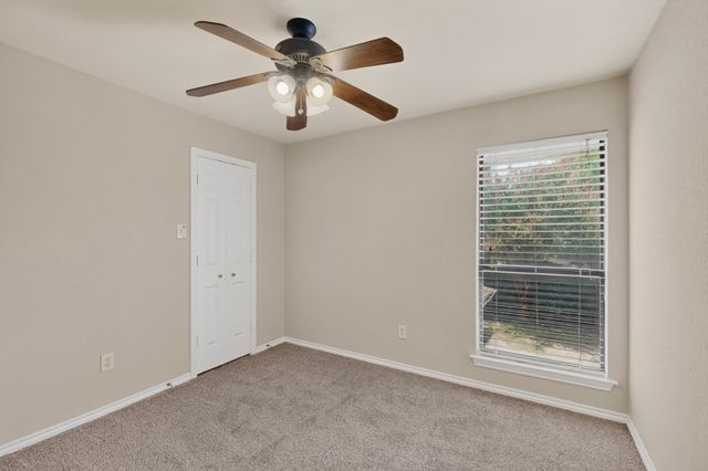 1900 Thames Drive, Arlington, TX 76017
