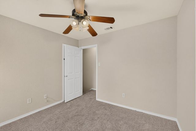 1900 Thames Drive, Arlington, TX 76017