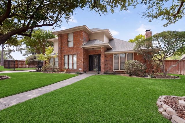 1900 Thames Drive, Arlington, TX 76017