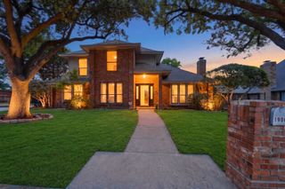 1900 Thames Drive, Arlington, TX 76017
