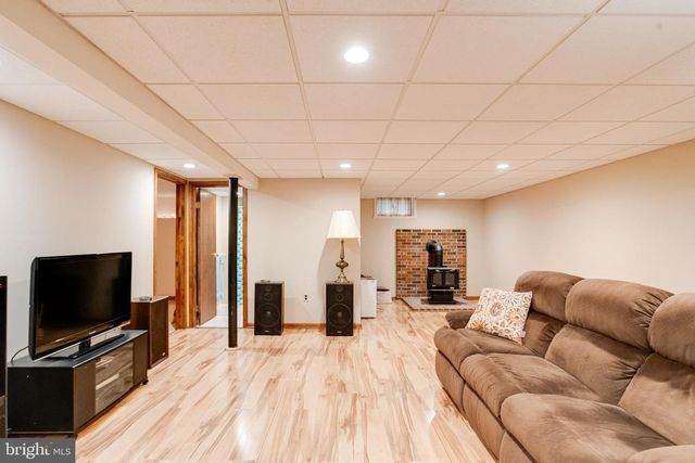 3633 SOUTHSIDE AVE, Phoenix, MD 21131