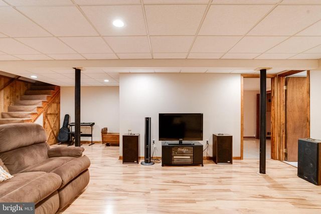 3633 SOUTHSIDE AVE, Phoenix, MD 21131