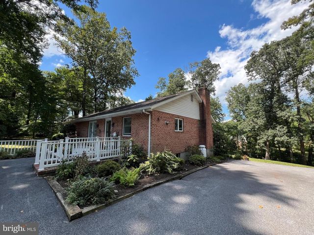 3633 SOUTHSIDE AVE, Phoenix, MD 21131