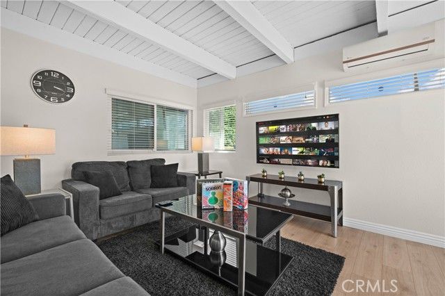 23712 San Dona, Laguna Hills, CA 92653