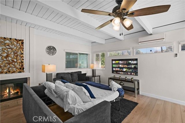 23712 San Dona, Laguna Hills, CA 92653