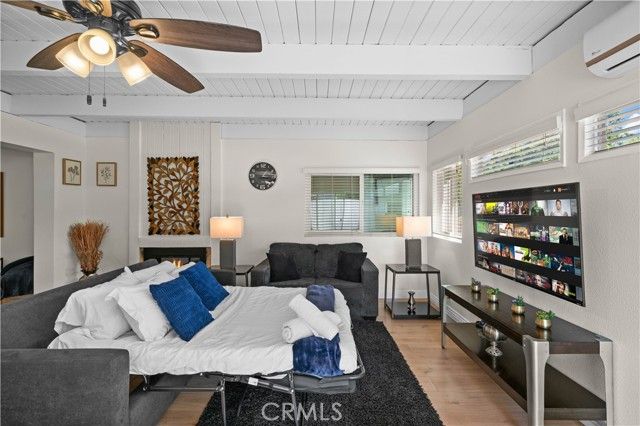 23712 San Dona, Laguna Hills, CA 92653