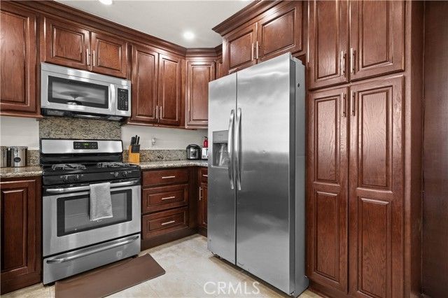 23712 San Dona, Laguna Hills, CA 92653