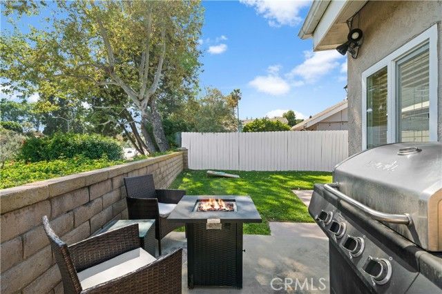 23712 San Dona, Laguna Hills, CA 92653