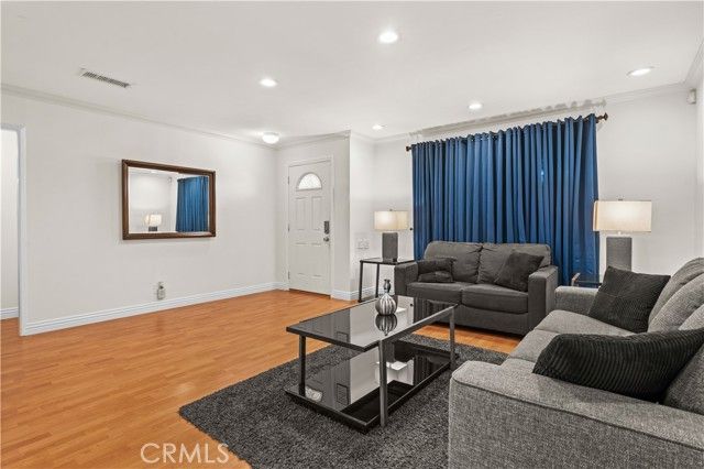 23712 San Dona, Laguna Hills, CA 92653