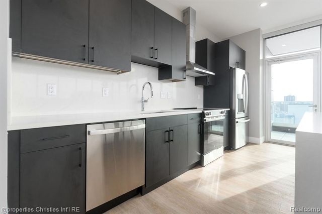 118 N Main Street 518, Royal Oak, MI 48067